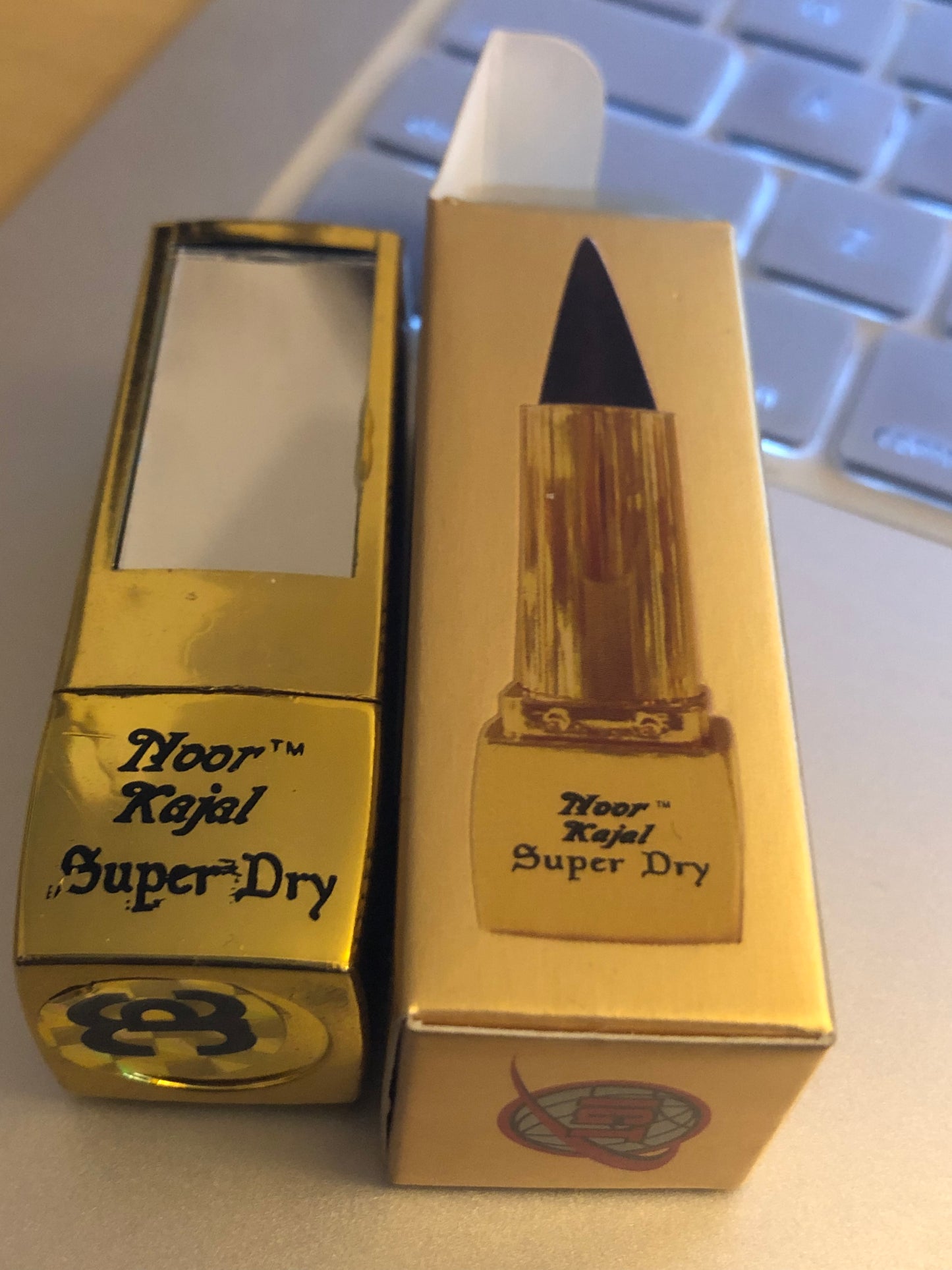 surma kajal ,khol , easy to use - ARI